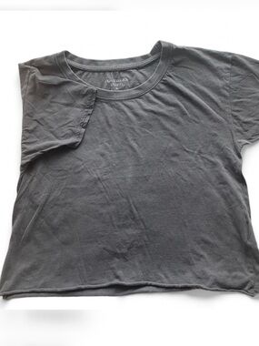 ⚡️FREE a with a purchase of $25 or more⚡️ 
Southern Spirit- Basic Tee, SIZE: S